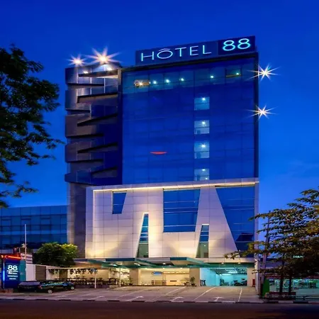Hotel 88 Grogol by WH-2